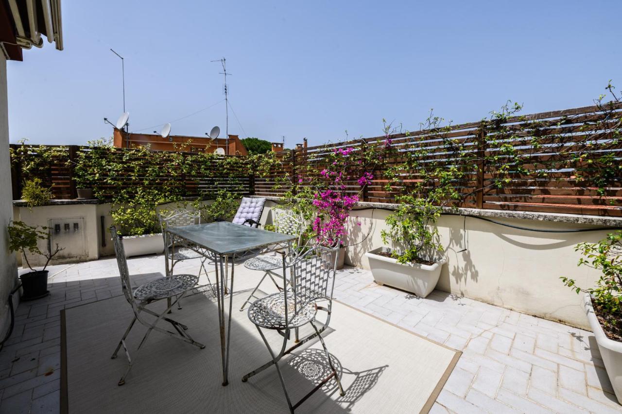 Apartamento Rooftop Porretta Citta Giardino Check-in From 3 Pm To 10 Pm Roma